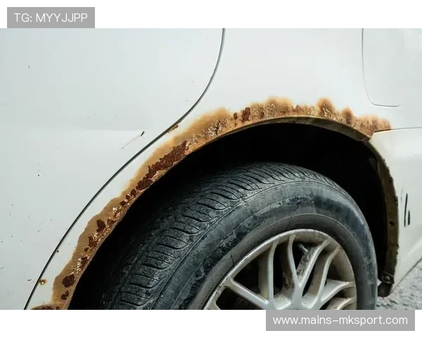 赛道温度飙升轮胎磨到变形